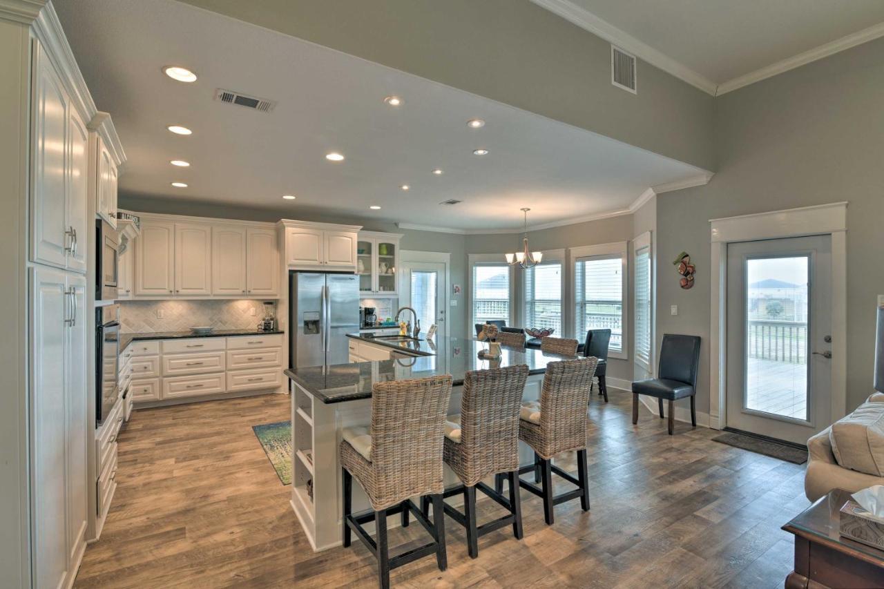 Coastal Port Bolivar Home - Walk To Beach! Bagian luar foto